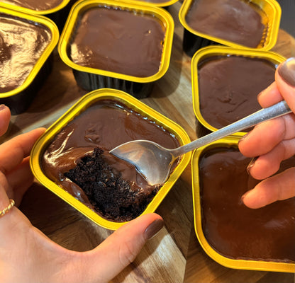 Gooey ganache cake pan