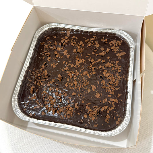 Gooey ganache cake pan